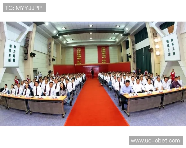 卡博尼深情告别热那亚感谢信任与关爱铭刻心中永不忘怀 卡博尼深情告别热那亚感谢信任与关爱铭刻心中永不忘怀