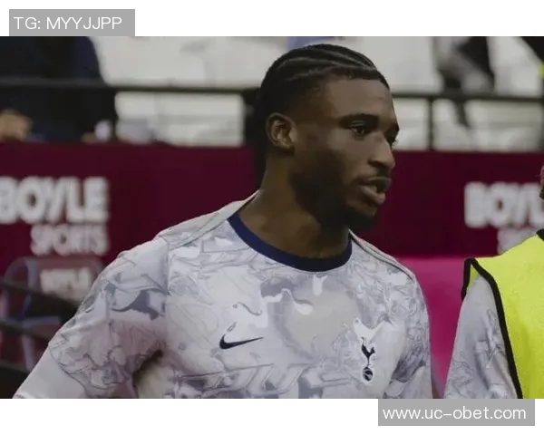 库杜斯本赛季过人数据惊人68次尝试32次成功领跑五大联赛